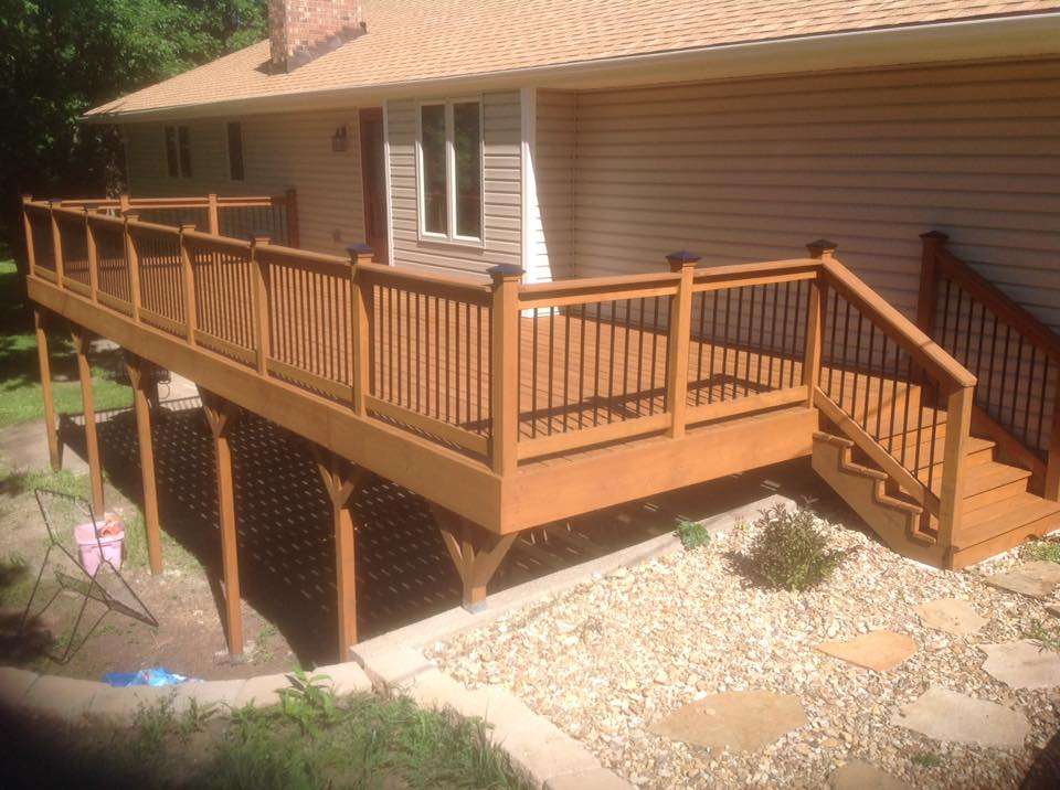 Enhancing house exterior deck color